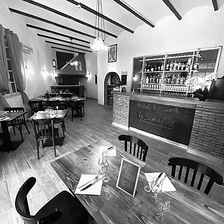Hotel Restaurant Le Gillois *