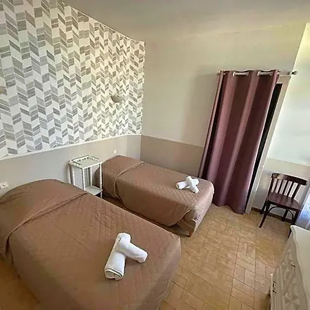 Hotel Restaurant Le Gillois Saint-Gilles (Gard)